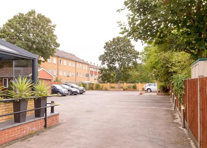 Imperial Guest House Ltd. Hounslow