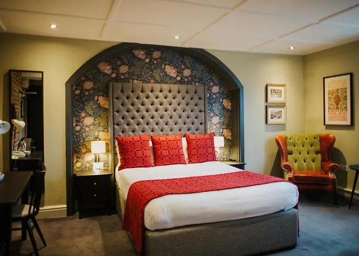 The Globe, Warwick, Warwickshire - Brunning & Price Hotel