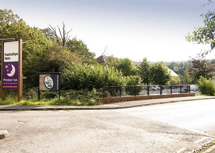 Premier Inn Bridgend - M4 J35