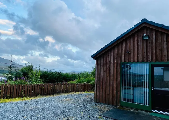 Hazelmount Self-Catering Cabin Portree