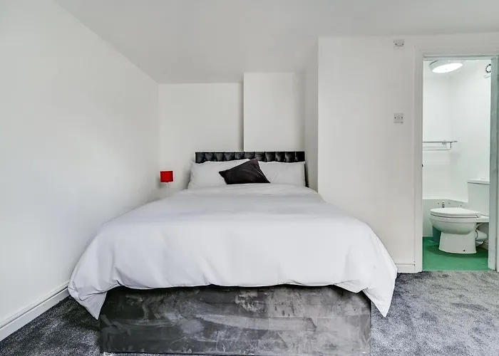 Albert View Rooms Salford 