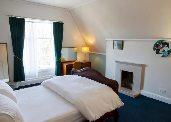 Square Tree House Hotel Liverpool