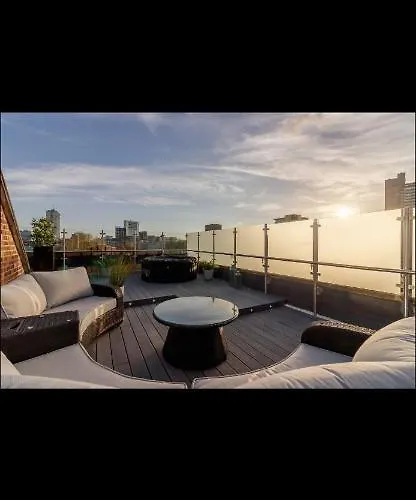 Swan Street Townhouse Hot Tub & Roof Terrace Aparthotel Manchester