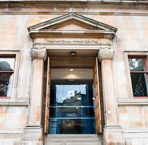 The Pipers' Tryst Hotel Glasgow
