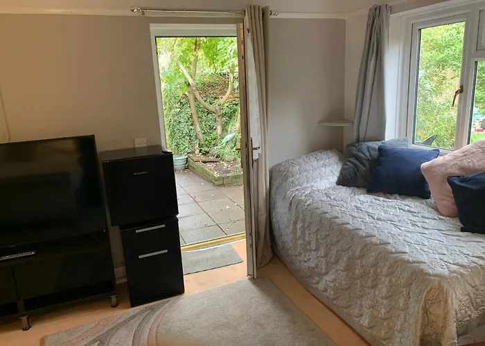 Ashford (Kent) Hotels