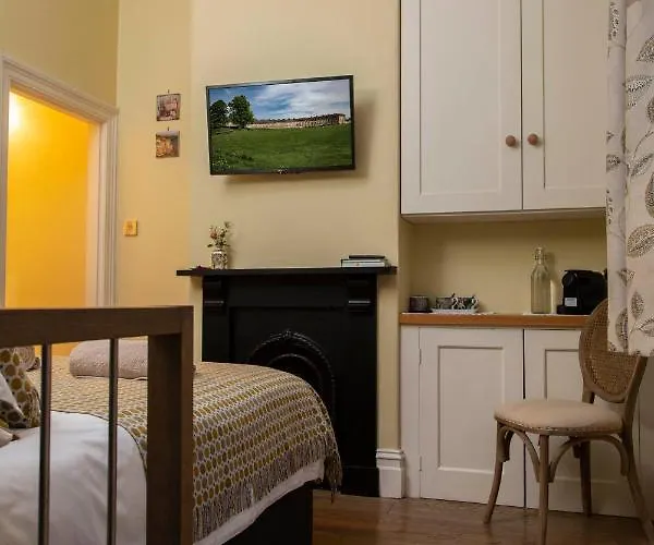 Luxury Ensuite Room Next To Royal Crescent With Own Private Entrance Bath
