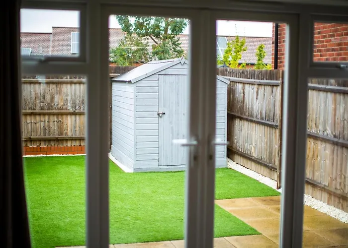 Modern House With Free Private Parking And Wifi Villa Stratford-upon-Avon