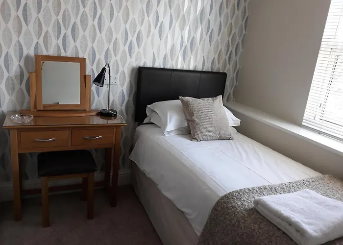 Breakers Bed And Breakfast Eastbourne
