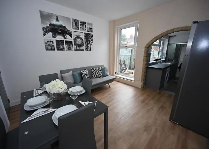 Kunda House Galton Bridge Hotel Birmingham