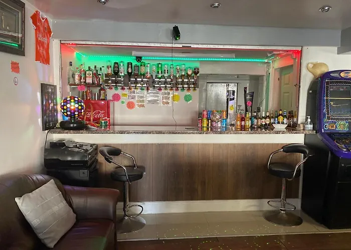 The Woodfield Hotel , Indoor Heated Swimming Pool, Spacious Lounge And Bar Blackpool