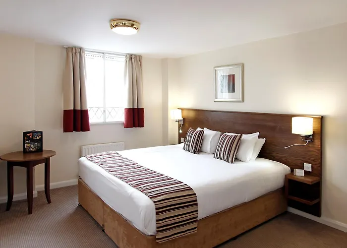 Wolverhampton Goldthorn Hotel