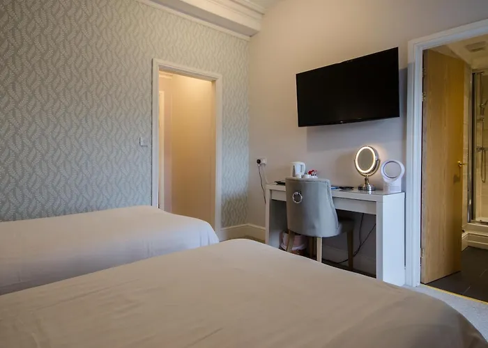 Dukes Folly Hotel Southport