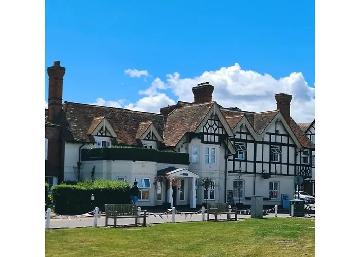 The Manor Hotel Hillingdon
