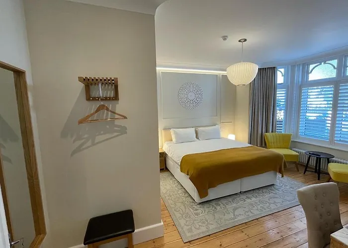 Beach Lodge Bournemouth
