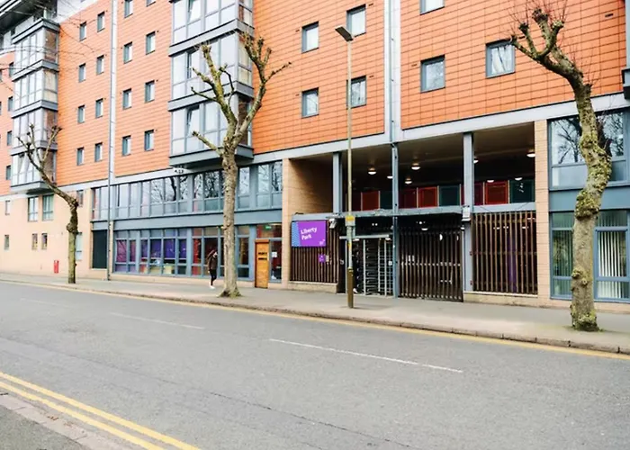 Trendy Rooms For Students Only, Leicester - Sk