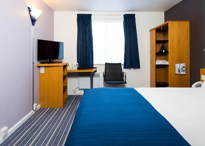 Holiday Inn Express Southampton West By Ihg Totton