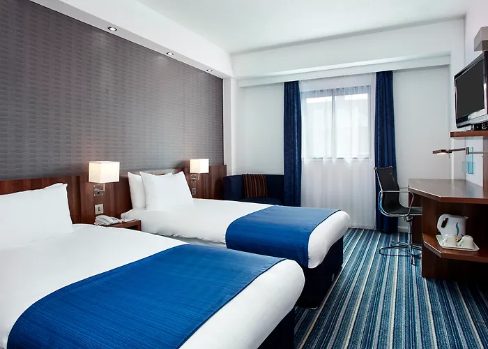 Holiday Inn Express Belfast City By Ihg