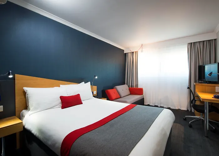 Holiday Inn Express East Midlands Airport By Ihg Castle Donington