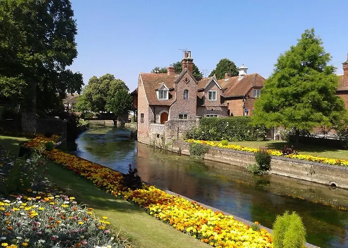 The Retro Bed & Breakfast Canterbury