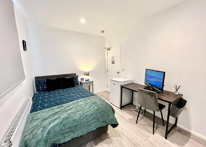 Dunamis Staycation 2 Croydon