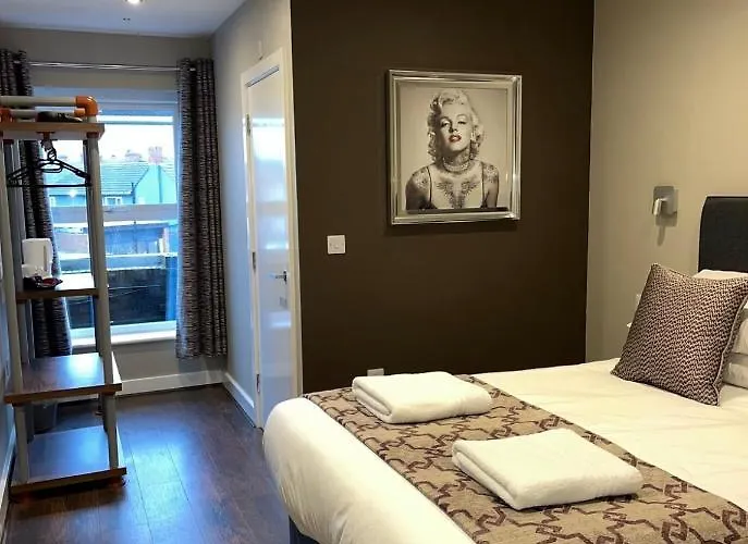 Chapel Saint Leonards Hotels