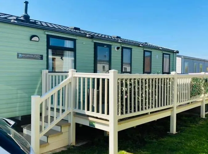 Hot Tub Breaks Lancaster Cresent Tattershall Lakes Coningsby