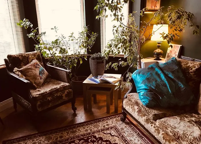 Beautiful B&B On The Park Belfast