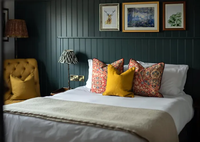 The Bridge Hotel Chertsey