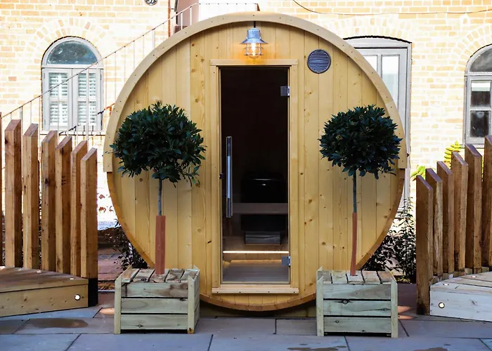 Woodbridge Hotels