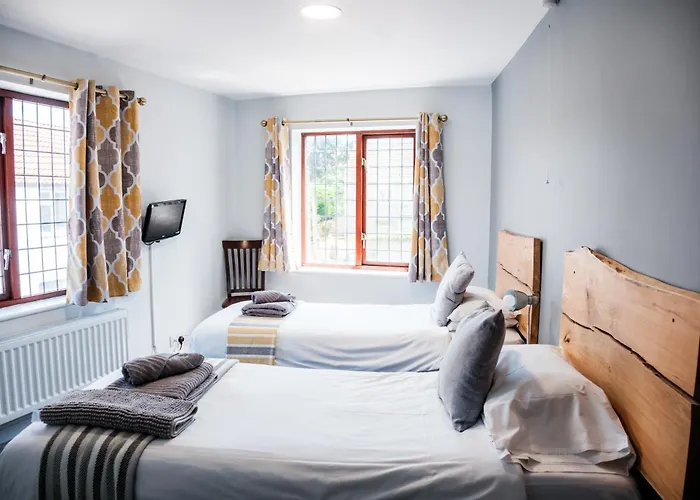 Mullions 51 B&B Street