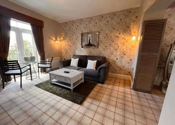 Bowness Bay Suites (Adults Only)