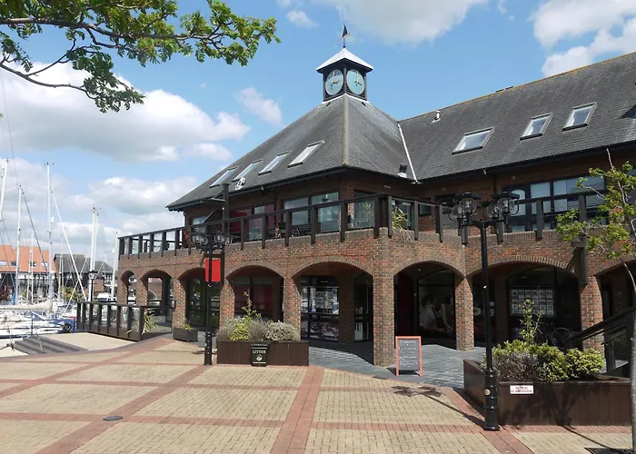 Hythe (Hampshire) Hotels