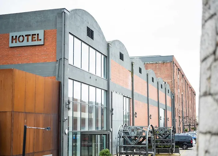 Liverpool Hotels