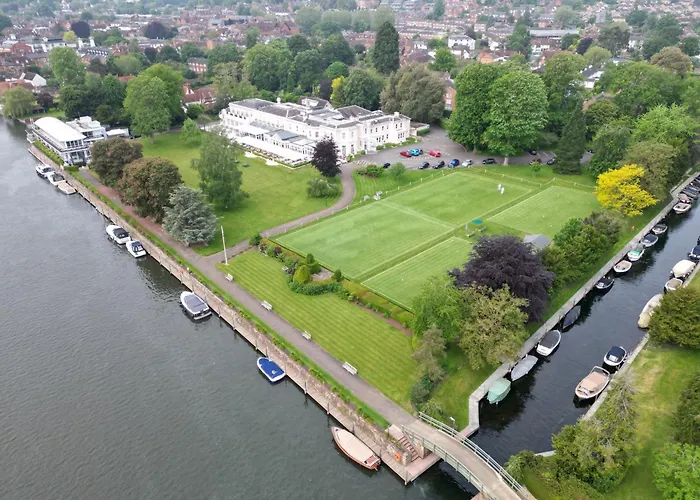 Phyllis Court Members Club Hotel Henley-on-Thames