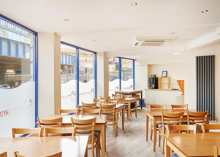 Discovery Inn - Leeds