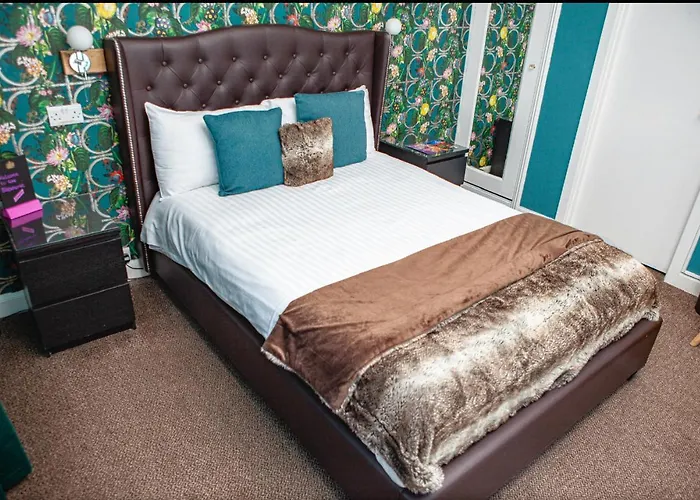 Newton Stewart Hotels