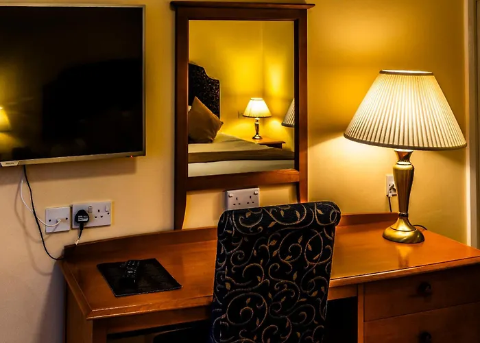 Tiverton (Devon) Hotels