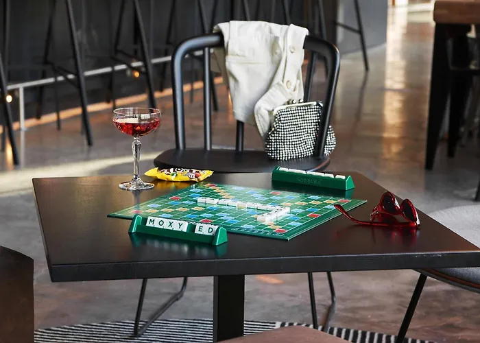 Moxy Edinburgh Hotel