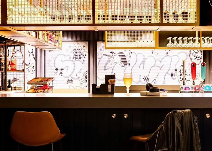 Moxy Plymouth Hotel