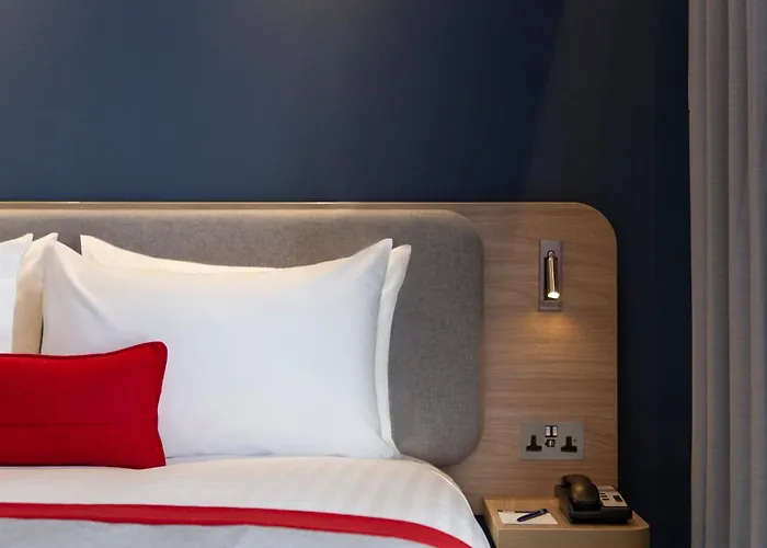 Holiday Inn Express Royal Docks By Ihg London
