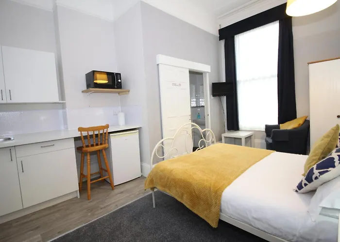Torquay Bed & Breakfasts 