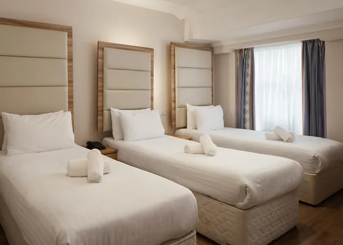 Royal Eagle Hotel London