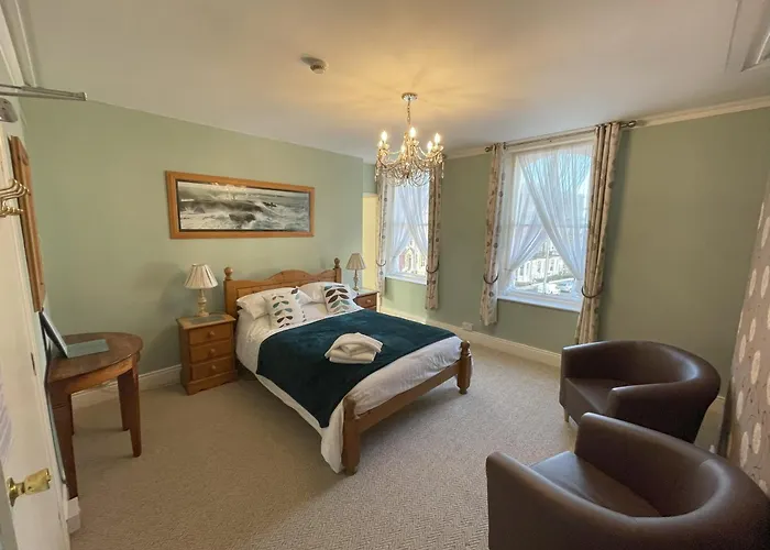 The Captain'S Lodge Room Only Accommodation Whitby