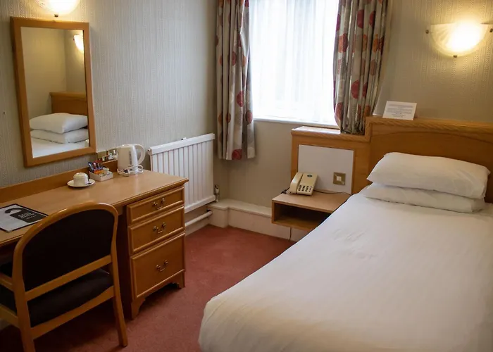 Alma Lodge Hotel Stockport