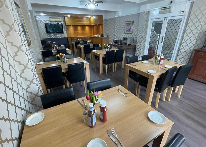 Oyo Queens Hotel, Skegness