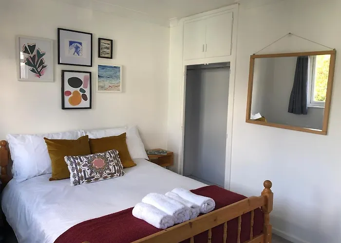 Falmouth Bed & Breakfasts 