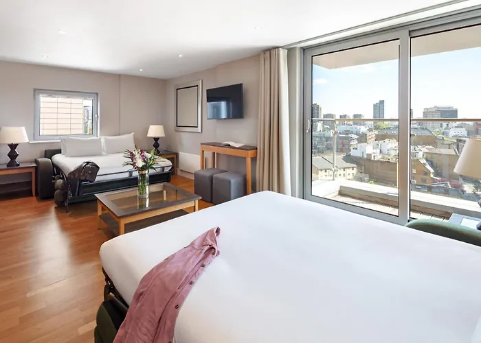 Marlin Aldgate Tower Bridge Aparthotel London