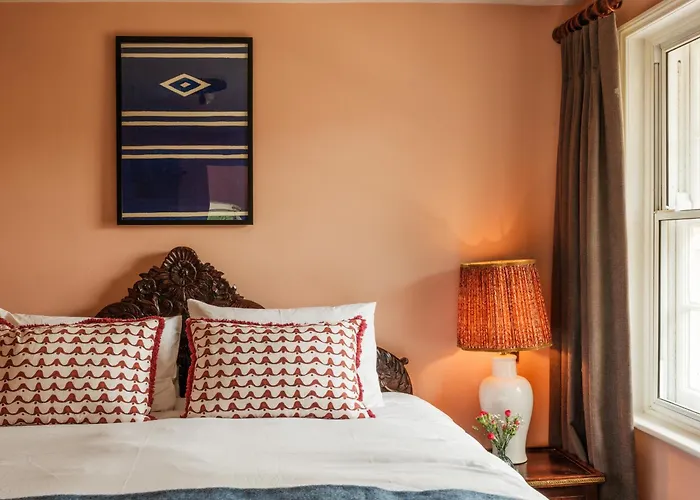 The Pembroke Arms Hotel Wilton 