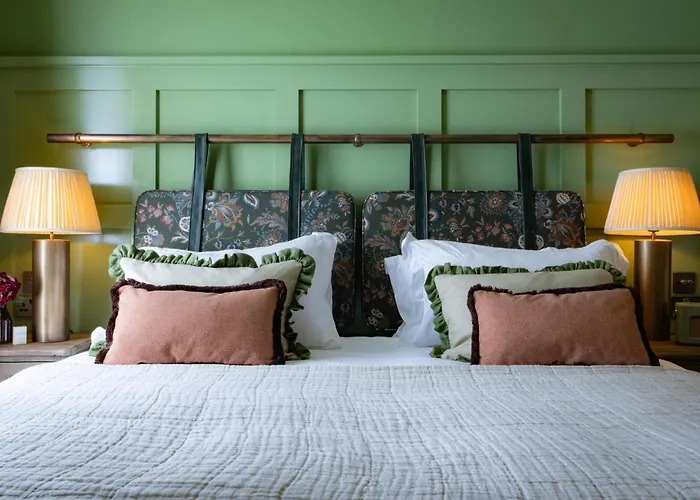 Godalming Hotels