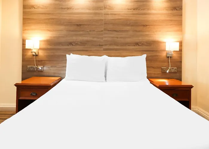 Tong Park Hotel